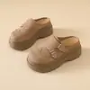 Medias Pantuflas Cerradas de Cuero Suave con Suela Gruesa para Mujer, Adecuadas para Usar al Aire Libre en Primavera y Verano, Nuevos Zapatos Versátiles sin Cordones Estilo Birkenstock, Talla Pequeña 33
