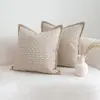 Almofada Lateral Larga Bege com Arco Almofada de Cintura Vento Silencioso Capa de Almofada Almofada de Sofá Capa de Almofada para Quarto Modelo de Hotel