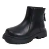 Botines para niña estilo Martin negros suela gruesa piel suave cierre trasero 2026 Nuevo estilo Otoño/Invierno estilo británico versátil antideslizantes de moda