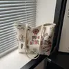 2025 Nuevo Bolso Cruzado de Hombro con Diseño de Nicho para Mujer, Lindo Bolso de Oso de Dibujos Animados, Bolso Cubo Portátil Versátil Casual
