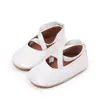 Zapatos para niños pequeños estilo coreano con elástico cruzado de boca baja, zapatos de una sola capa, zapatos de color sólido, suela de goma suave, zapatos para bebés pequeños BLS3160