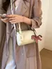 Bolsa Boston para Mujer 2026 Nuevo Verano Versátil Bolso de Hombro Cruzado Nicho Bolso Almohada para Viajes Diarios para Mujer