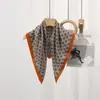 Venda quente novo azul marinho Arc de Triomphe impressão moda grande marca simples de algodão e textura de linho lenço de veludo decorativo das mulheres