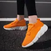 Novo tênis feminino de verão, tecido voador, meias elásticas, masculino de tricô, sola macia, tênis de corrida, sapatos da moda preguiçosos