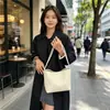 Bolso de axila tejido retro nuevo 2026, bolso de mano estilo cesta de cuero suave PU, bolso tote, bolso de trabajo y bolso para mamá