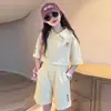 Conjunto de Camisa Polo Estilo Preppy de Verão para Meninas, Conjunto de Shorts Esportivos Soltos de Manga Curta da Moda e Estiloso para Crianças Mais Velhas
