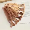 Peine Pequeño de Amor de Dibujos Animados Lindo Estudiante Portátil Peine para el Cabello Peine para el Cabello con Forma de Pez para el Hogar