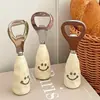 Abrebotellas de Cerveza con Cara Sonriente Linda Mango de Cerámica Soporte para Latas Abrebotellas de Vino Acero Inoxidable Creativo Tapa Taza de Cerveza
