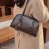 Bolso estilo coreano mujer 2026 gran capacidad axila casual un solo hombro para ir al trabajo retro versátil nuevo elegante