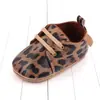 Sapatos Novos para Bebê Primavera e Outono 0-1 Ano Sapatos Esportivos com Solado Macio Sapatos de Bebê Sapatos de Bebê Sapatos para Crianças Pequenas 2547