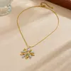 Collar de Flor Minimalista Estilo Ins Colgante Chapado en Oro Lujo Ligero Cadena Sencilla de Moda de Alta Gama para Clavícula para Mujeres