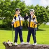 Uniformes de Jardín de Infancia, Chaquetas de Otoño e Invierno, Conjuntos de Tres Piezas, Uniformes de Escuela Primaria y Secundaria, Trajes de Primavera y Otoño, Uniformes de Clase de Deportes