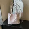 Nova Moda da Primavera de 2026, Bolsa Feminina de Grande Capacidade, Bolsa de Ombro Texturizada Simples e Única, Bolsa Tote com Design de Nicho