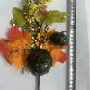 Accesorios de Enchufe para Halloween Guirnalda de Hojas de Arce Atrezzo Calabaza Simulada Piña Fruta Roja Decoración del Festival de la Cosecha