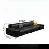 Sofá de couro preto em estilo minimalista moderno italiano, adequado para espaços pequenos, com design robusto e arranjo reto