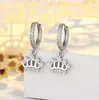 Novos brincos de coroa estilosos de luxo leve para meninas da moda, brincos estilo europeu e americano, versão coreana com toque de alta qualidade, brincos de zircônia para mulheres