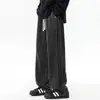 Pantalones deportivos casuales simples retro americanos, nuevo estilo primavera y otoño, holgados y versátiles, con un diseño de pierna recta ancha y caída.