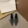 Zapatos Mary Jane de Felpa Retro First Encounter Season con Punta Aguda para Mujer con Hebilla de Cinturón, Tacón Fino, Zapatos Peludos, Forro de Felpa, Tacones Altos Calientes, Modernos