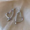Aretes de Temperamento Sencillo Aguja de Plata Estilo Metálico Amor Costura Temperamento de Mujer Celebridad de Internet Dos Usos Moda Estilo Frío