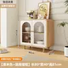 Aparador integrado de pared estilo crema de madera natural para cocina y comedor del hogar, gabinete de almacenamiento para espacios pequeños