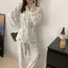 Pijama de Terciopelo de Isla para Mujer, Cárdigan Engrosado Cálido de Otoño e Invierno, Nuevo Conjunto de Ropa de Casa de Alta Gama Estilo Coreano, Se Puede Usar Afuera