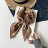 Lenço de Seda Estampado Castanha Cross70 Seda Falsa Lenço de Cabeça Estilo Rua Europeu e Americano Versátil Amarrilho de Cintura Cinto Lenço Quadrado Atacado