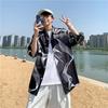 Camisa Curta de Manga Curta Estilo Japonês de Verão para Homem com Bloqueio de Cores Floral, Design Estilo Hong Kong, Jaqueta Casual Solta de Manga Três Quartos de Nicho