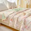 Colcha de verano de gasa de doble capa 100% algodón con estampado de encaje francés estilo coreano 2026 para madre y bebé, colcha fresca de verano estilo princesa fresca