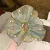 Scrunchie de rede colorido e oversized com alta elasticidade e alto apelo estético, acessório de cabelo multicamadas estilo francês