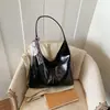 Bolso de Hombro de Cuero Suave de Gran Capacidad, Moderno y Elegante, para Viajes Diarios de Mujer, Nuevo 2025, Bolso Casual Versátil de Axila, Bolso Tote