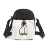 Bolso pequeño ligero nuevo de moda para niños y niñas, bolso cruzado, bolso para teléfono, bolso de hombro versátil de verano, bolso cruzado pequeño moderno