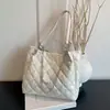 2026 Bolsas para Mujer de Nicho Gran Capacidad Bolso Tote para Hombro Bolso Cruzado de Hombro Único Otoño/Invierno Bolso para Viajar con Aspecto de Alta Gama