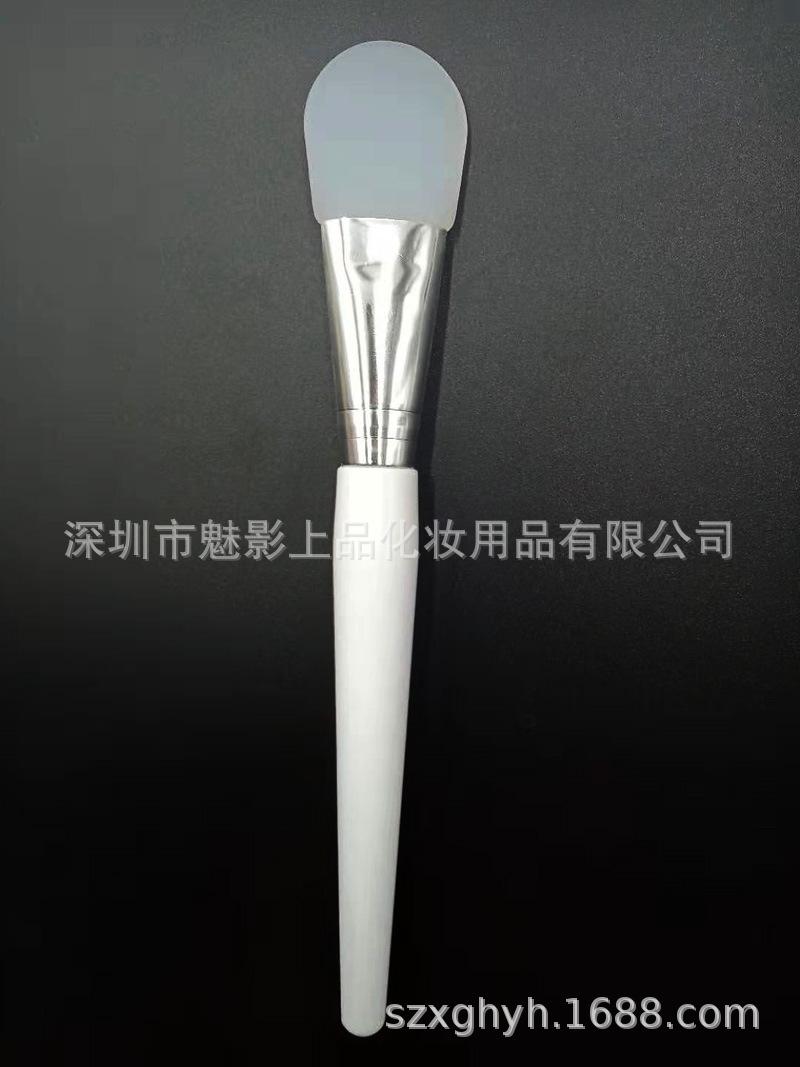 70d70bc8373cf93bc4ff805a858820