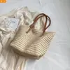 Bolso Tejido de Nuevo Estilo para Mujer, Bolso de Playa de Gran Capacidad para Vacaciones en la Costa, Estilo Coreano, Moderno y Versátil, Bolso de Mano y Hombro, En Stock