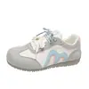 Zapatillas Blancas para Mujer 2026, Nueva Versión Coreana de Otoño, Estilo Ins, Zapatos Versátiles Deportivos Casuales para Estudiantes Mujeres, Estilo Callejero J1158