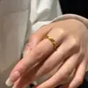 Anel Susu Anel Mobius Design de Nicho Feminino Moda de Alta Qualidade Requintado Versátil Anel Aberto Dourado Joia