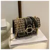 Bolsa Quadrada Pequena com Corrente Nova Textura Lã Feminina Bolsa Pequena Tecida Estilo Feminino Estilo Coreano Primavera e Verão 2024 Retro