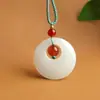 Colgante de jade de seda platino de Xinjiang con hebilla de seguridad de jade blanco natural, sección de bambú, colgante de jade Ruyi con cuerda