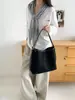 Bolsa de Hombro Grande de Terciopelo Escarchado Estilo Ins Nuevo para Otoño e Invierno, Bolso de Hombro Versátil Estilo Maillard Retro para el Trabajo, Bolso de Axila
