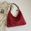 Bolso cruzado informal de ante de gran capacidad para debajo del brazo 2026 nuevo modelo de moda versátil de color liso con textura para mujer