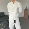 Suéter masculino de gola alta com zíper, uma blusa de tricô estilosa e versátil de manga longa com um visual descontraído e sofisticado