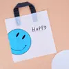 Sacola de compras personalizada de PE para mulheres e crianças sacola de embalagem para loja de roupas sacola de compras com impressão de moda sacola de compras para presente de maquiagem logo impresso