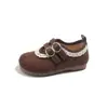 Zapatos de cuero estilo Birkenstock para niñas, nuevo modelo de otoño 2026, zapatos de princesa retro a la moda para niñas pequeñas, zapatos de encaje sencillos para bebés y niños pequeños