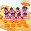 Conjunto de 12 Peças de Protetores de Mão de PP, Cortadores de Biscoito de Aço Inoxidável, Decoração para Lancheira, Cortadores de Melão e Vegetais, Ferramentas de Corte de Flores para Cozinha