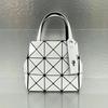 Nova Bolsa de Março com Tachas Coloridas e Diamantes, Pequena Bolsa Geométrica Romboidal de Ombro, Bolsa Quadrada Pequena para o Dia a Dia, Bolsa Feminina
