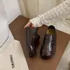 Mocassins de plataforma grossa estilo britânico com salto escondido, nova coleção outono 2026, estilo preppy versátil, sapatos casuais de couro para mulheres
