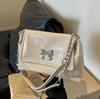 Bolsa de Ombro Fashion Estilo Coreano Feminina 2025 Nova Versátil Bolsa Tote de Estilista Grande Capacidade Bolsa de Braço com Corrente de Alta Qualidade