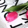 Flor Artificial Tacto Tulipa Hidratante Estilo Ins Sala de Estar Decoración Fotografía Hogar Flor Falsa Venta al por mayor Transfronteriza