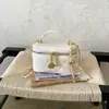 Bolso Pequeño de Lujo Estilo Acolchado de Diamante con Cadena para Mujer 2026 Nuevo Otoño Gama Alta Melamina Bolso de Hombro Cruzado de Mano