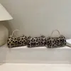 2026 Bolso Cruzado Pequeño Cuadrado con Cadena Estilo Retro Elegante Estampado de Leopardo Nuevo Diseño de Candado Tendencia Estilo Francés